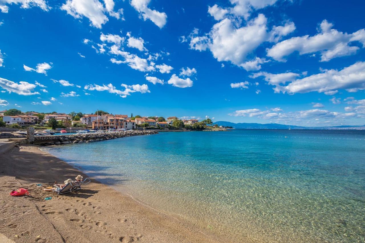 Apartments By The Sea Vantacici, Krk - 5347 マリンスカ エクステリア 写真